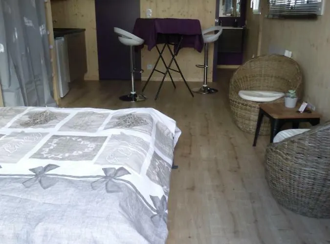 Alloggio in famiglia La Du Bonheur